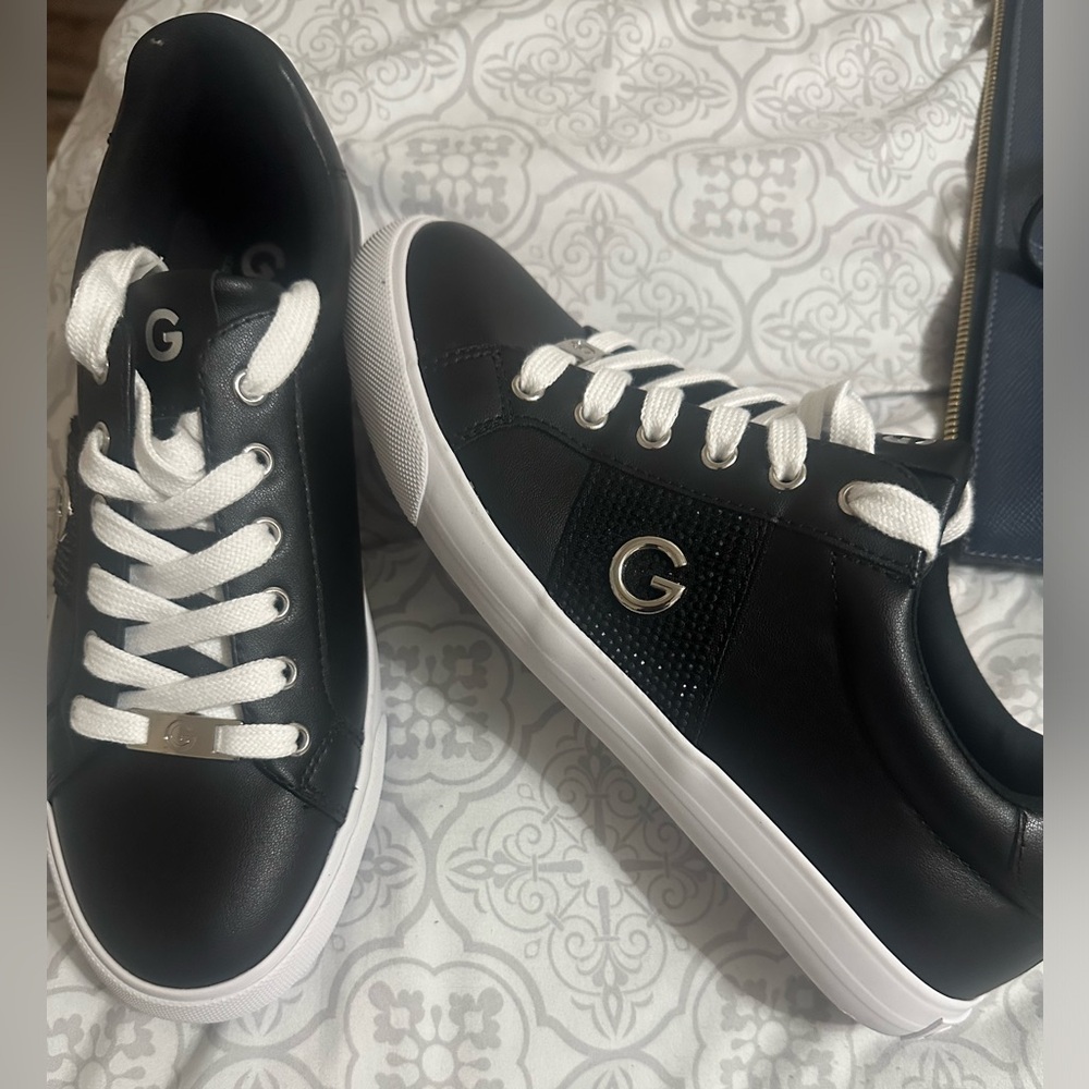 Cute Guess tennis shoes